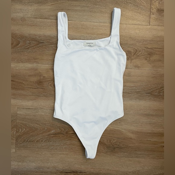 S Aritzia Babaton Countour Tank Bodysuit - Picture 1 of 5